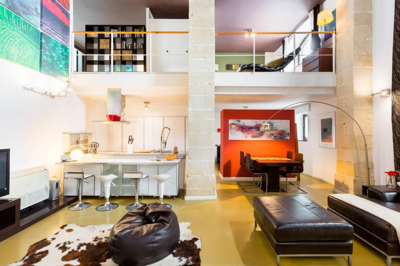 Appartamento Artqhost Jerez Huge Loft & Free Parking Jerez de la Frontera Esterno foto