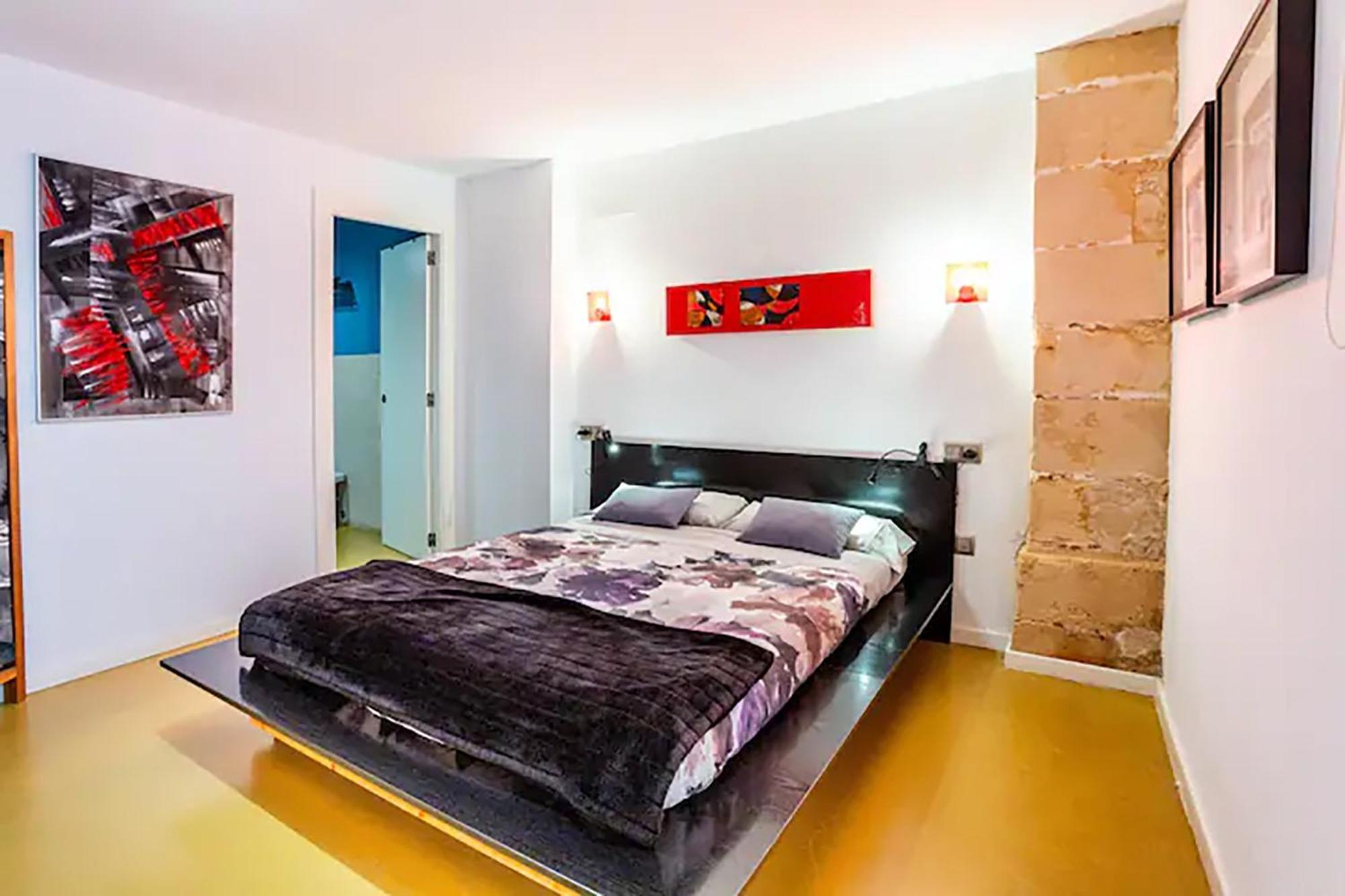 Appartamento Artqhost Jerez Huge Loft & Free Parking Jerez de la Frontera Esterno foto